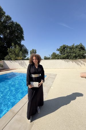 Caftan Noir avec ceinture léopard